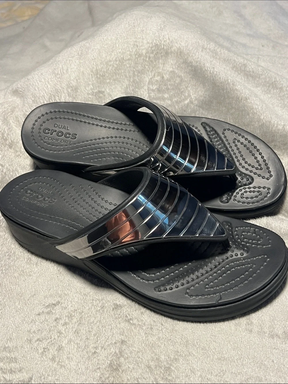 Crocs,Monterey Metallic Wedge Flip